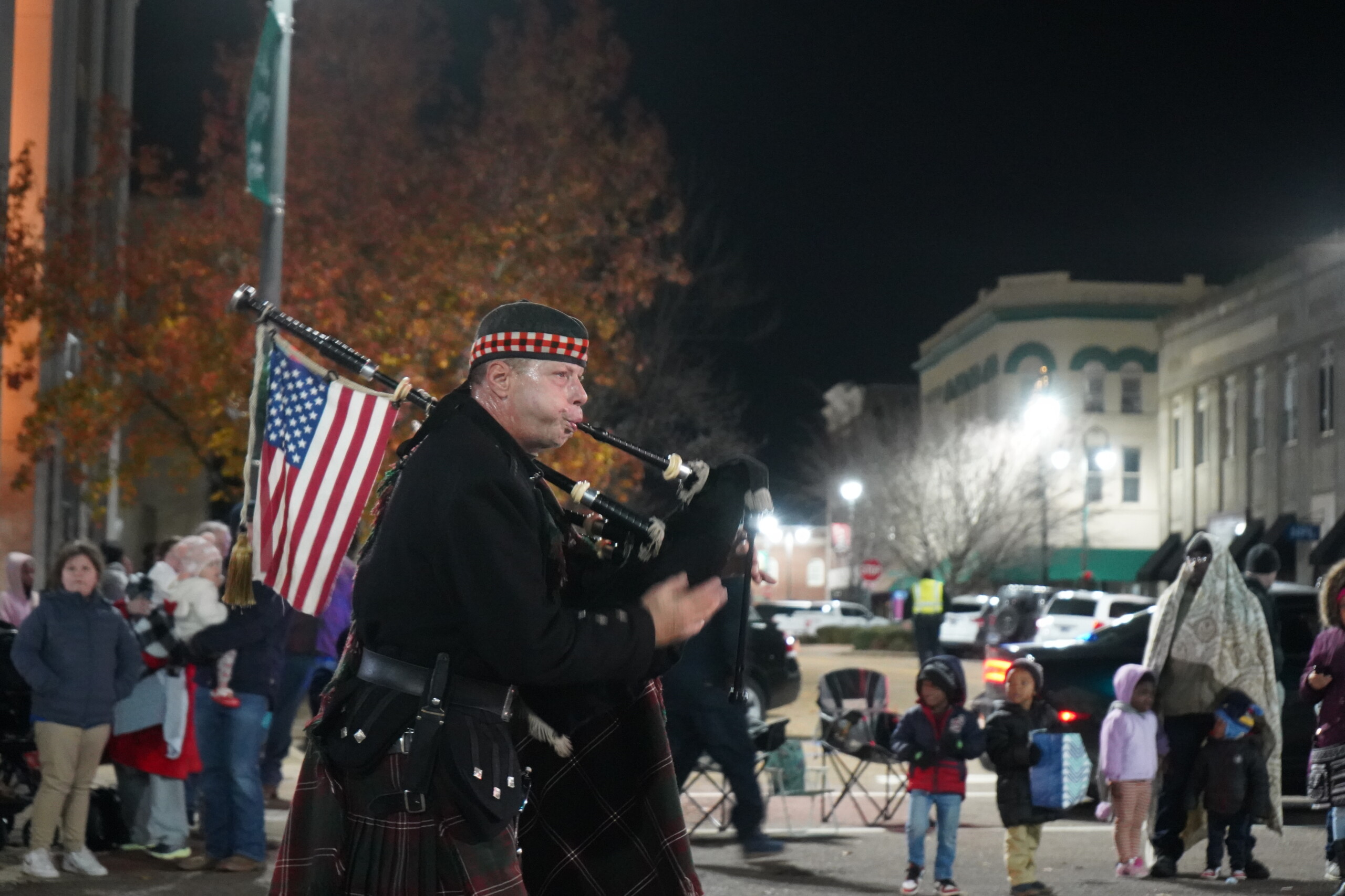 2022 Jackson Christmas Parade WBBJ TV