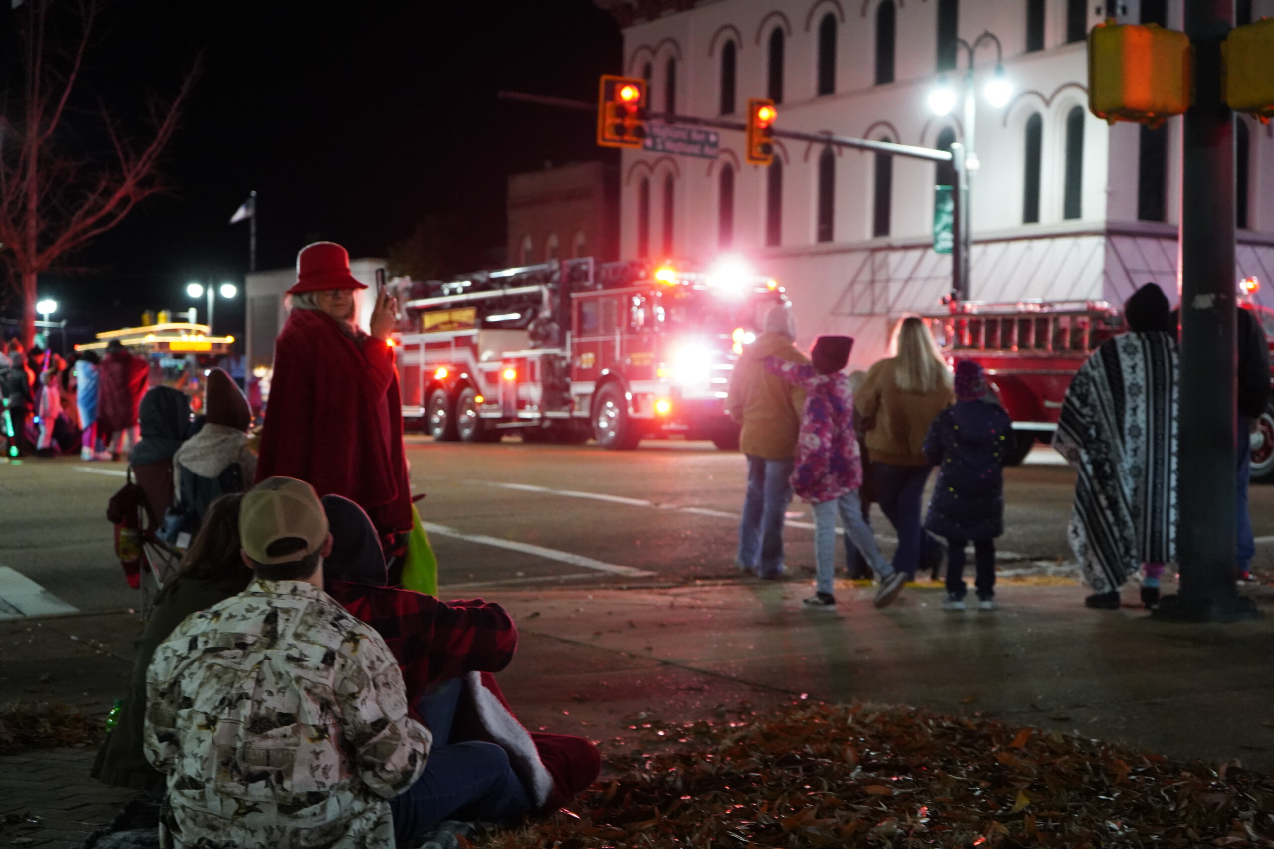 2022 Jackson Christmas Parade WBBJ TV