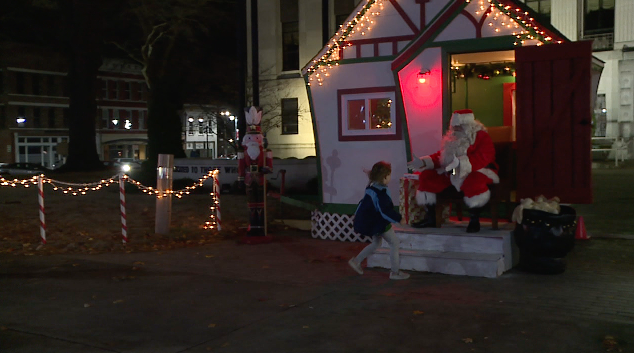 Santa Claus comes to West Tennessee WBBJ TV