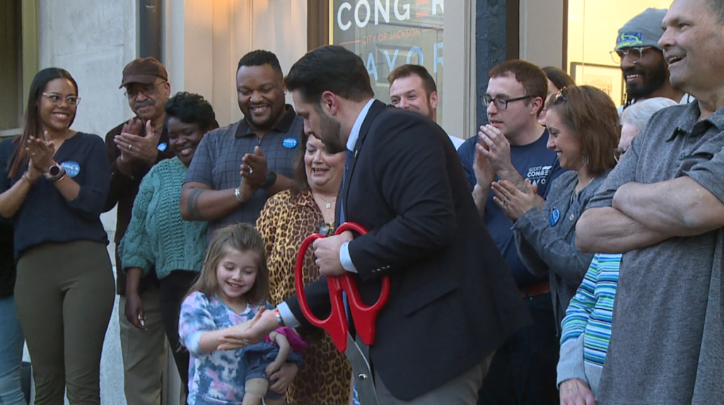 Conger Holds Ribbon Cutting For Campaign Office 1