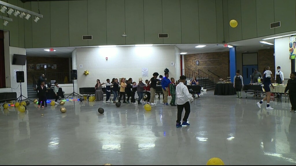 Kings' First Queens Vo/sot