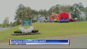 Lincoln Courts Egg Hunt Pkg