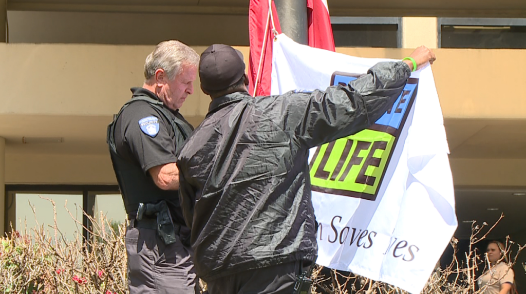 Flag Raising Honors Tennessee Organ Donors 4