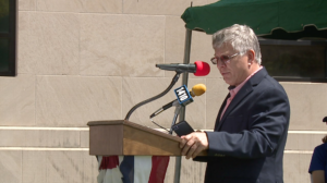 Service Honors Fallen Veterans In Dresden 1