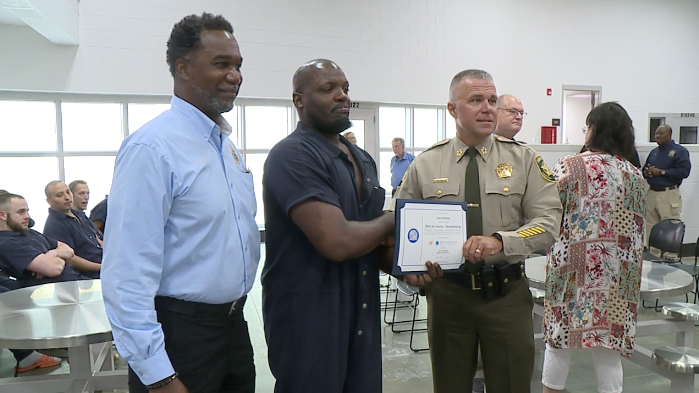 15 inmates celebrate graduation in Madison County - WBBJ TV