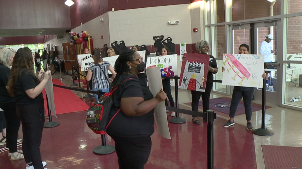 New Returning Teachers Welcomed Back To School System 4
