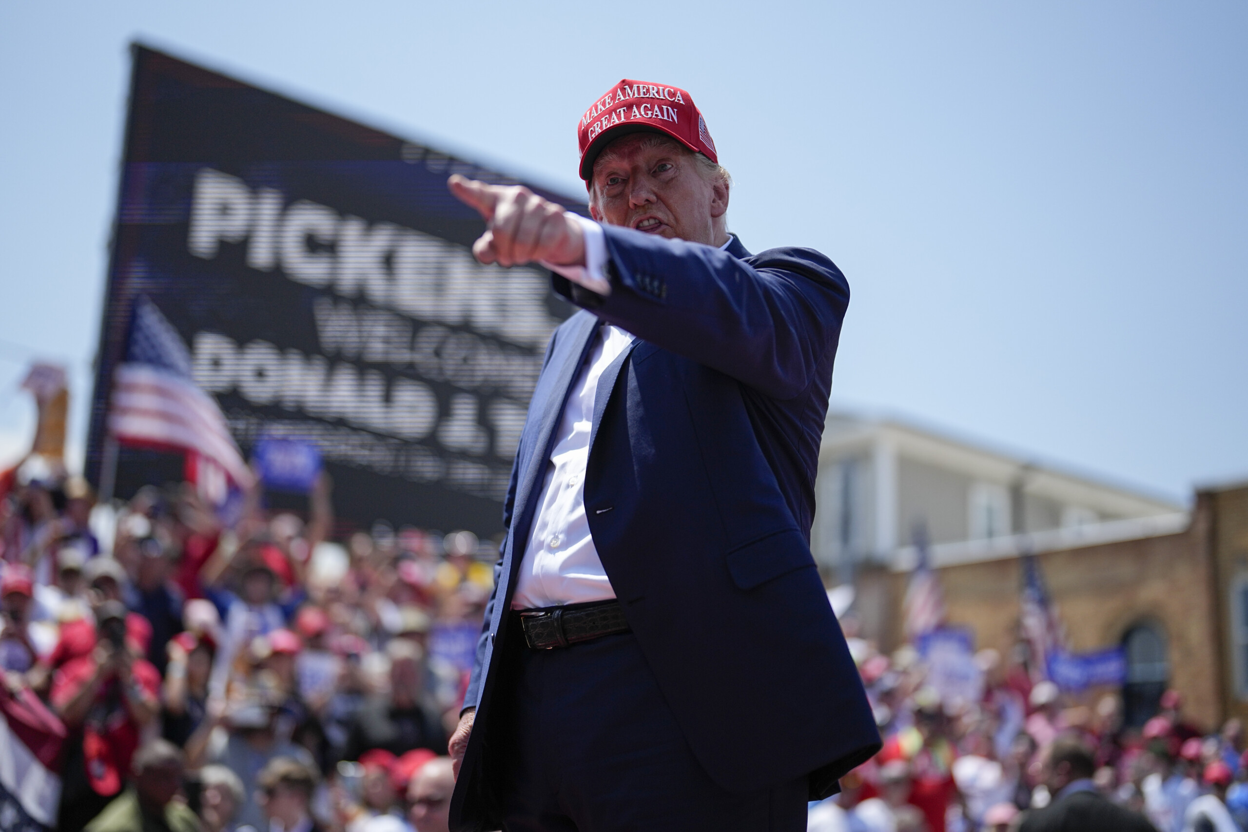 trump-s-south-carolina-rally-attracted-crowd-in-range-of-50-000-to