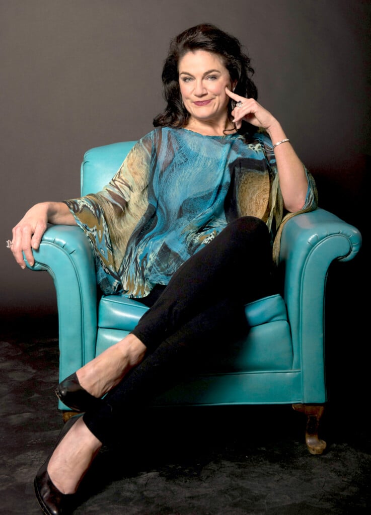 Esperian Kallen Chair