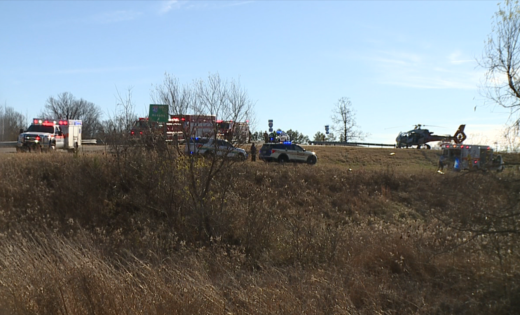 Wreck Near I 40 Draws Multiple First Responders Wbbj Tv