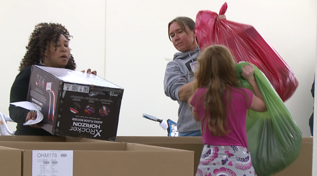 Salvation Army Begins Week With Annual Angel Tree Program 8