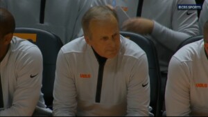 Vols Basketball Pick Up Win 121123