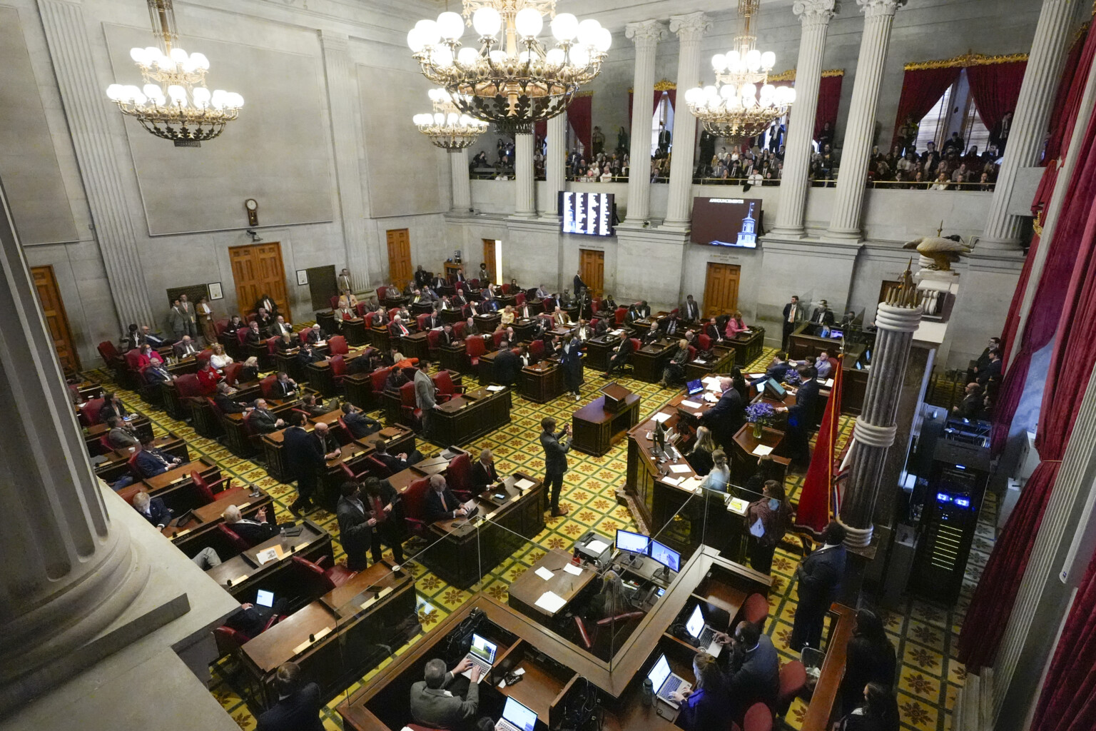 New Tennessee House rules seek to discourage more uproar after highly