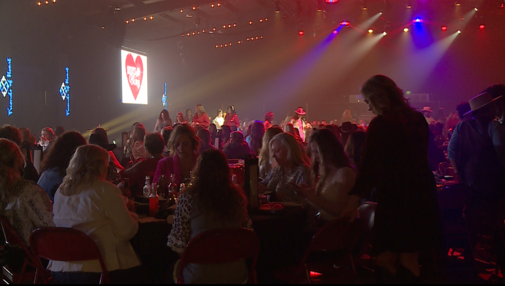 Boots And Bling Held Once Again Letting Women Dance The Night Away 2
