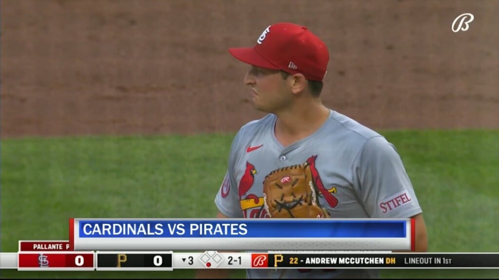 Pirates Defeat Cardinals