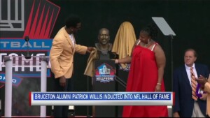 Patrick Willis Inducted Into Nfl Hall Of Fame