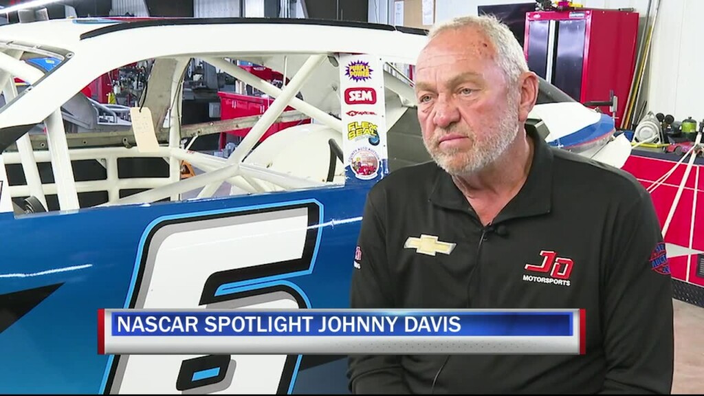 Johnny Davis