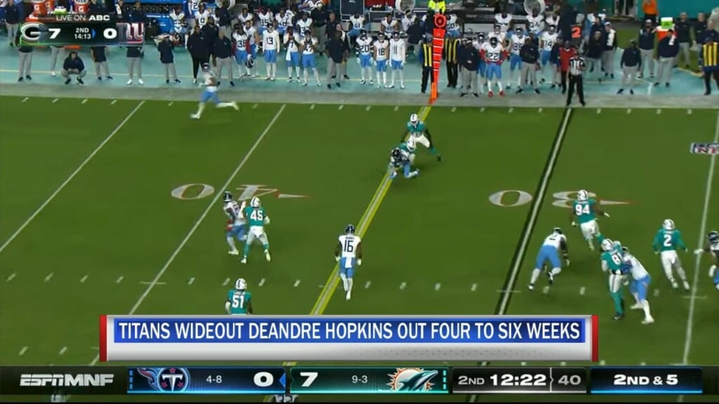 Titans Deandre Hopkins Out 4 To 6 Weeks With Knee Injury