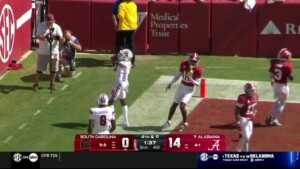 Alabams Squeaks By Gamecocks