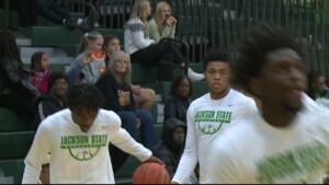 Greenjays Fall To Chargers