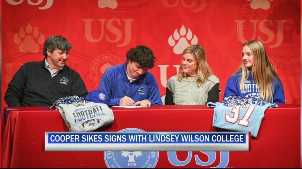 Cooper Sikes Signs With Lindsey Wilson