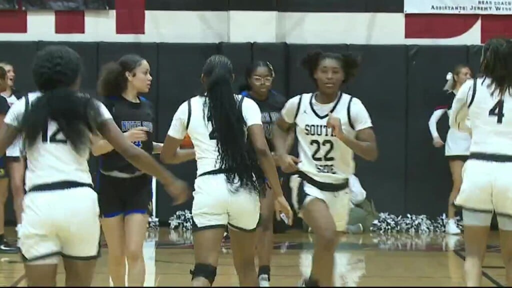 Tuesday Night Hoops South Side Lady Hawks Defeat North Side