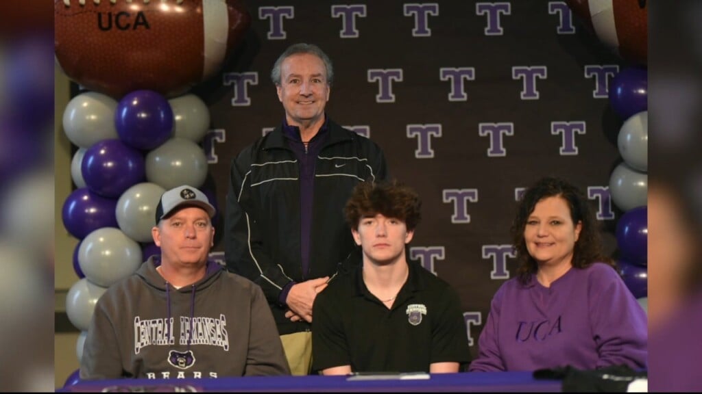 Tca Brayden Waller Signs Central Arkansas