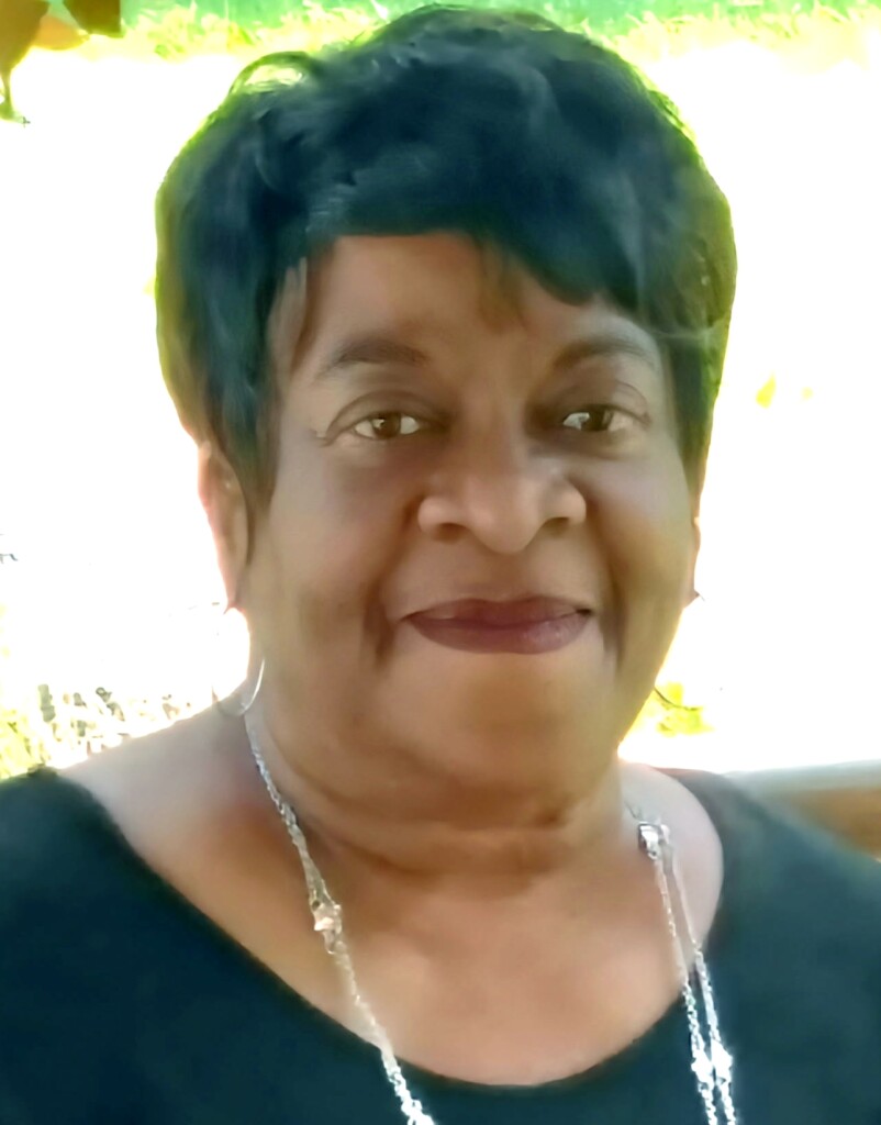 Carola Davis2