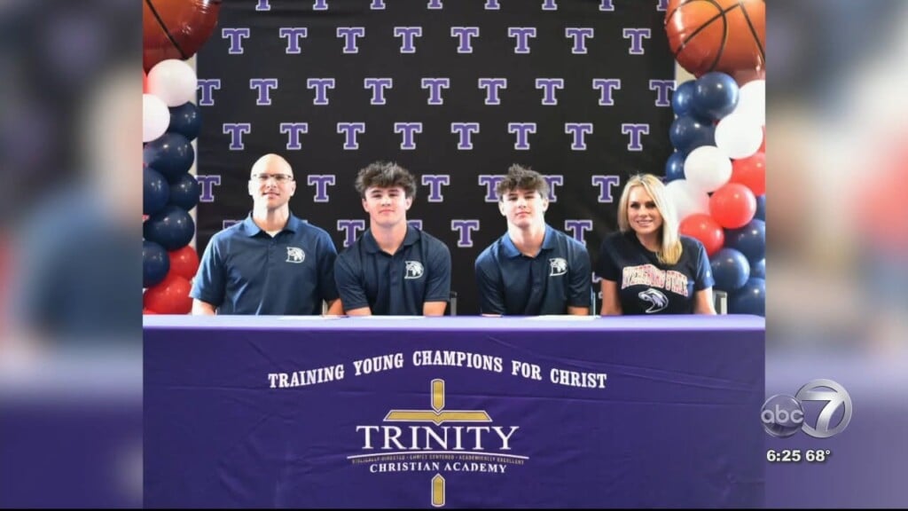 Tca Drake And Cole Sign To Play Basketball For Dyersburg State