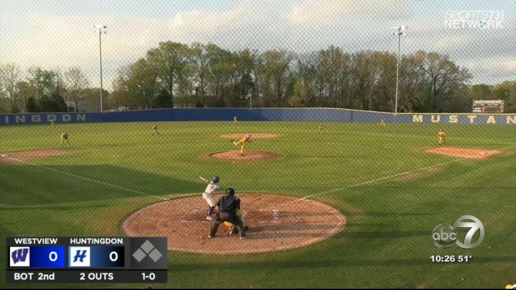 Huntingdon Defeats Westview Baseball