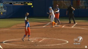 Lady Vols Softball Advance With Win Over Florida