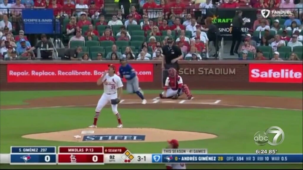 Cardinals Lose Slug Fest To Blue Jays
