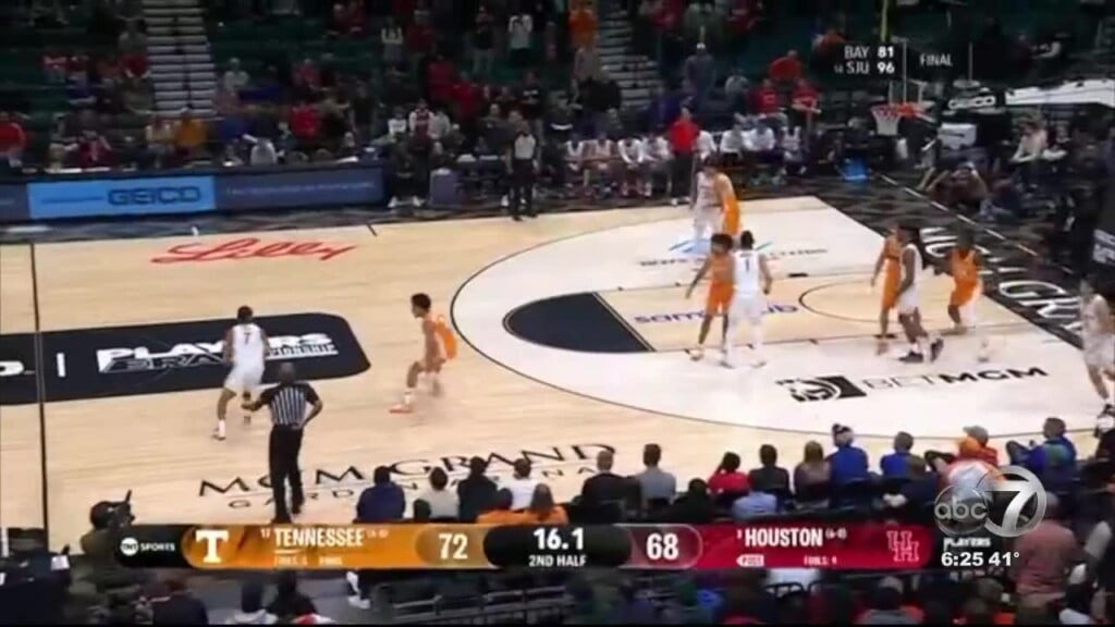 Vols Defeat Houston