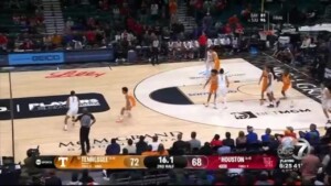 Vols Defeat Houston