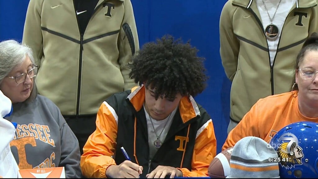 Javonte Smith Commits To Tennesee