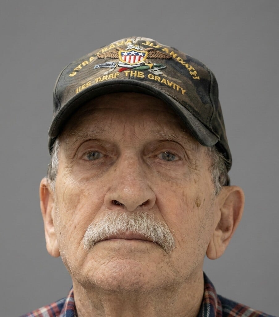 Fuller Earl Obit Pic