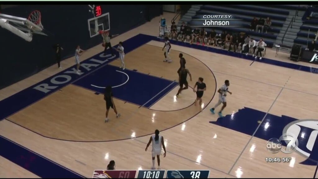 Fhu Mens Basketball Extends Streak To 11 With Win