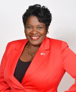 Tina Mercer Headshot