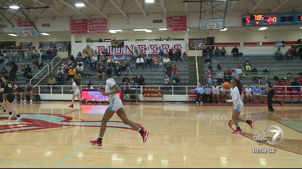 Winter Storm Causes Turmoil In High School Basketball Season