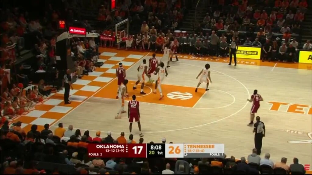Vols Get Win Over Sooners