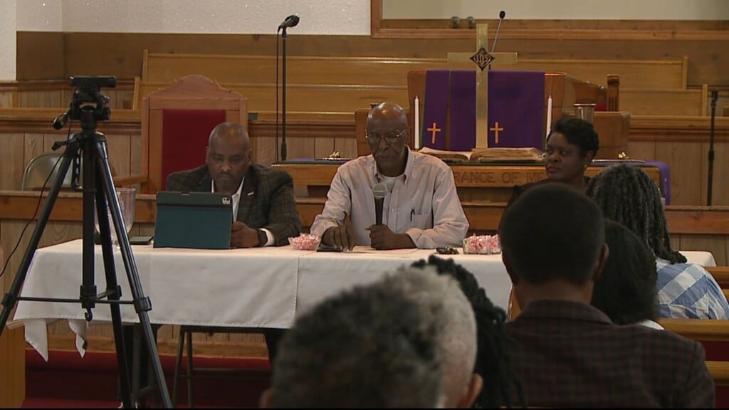 Community Joins East Jackson Town Hall Meeting