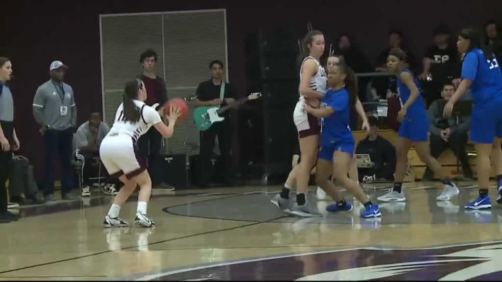 Fhu Lady Lions Advance To Second Round Of Naia With Win Over Rust