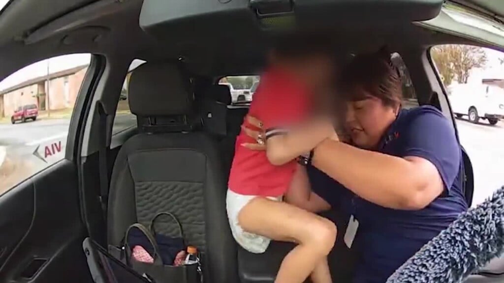 320 Woman Rescue Toddler Cnn