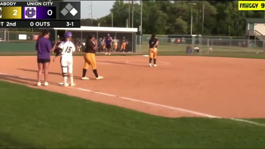 Union University Gets Comeback Win Over Peabody Softball