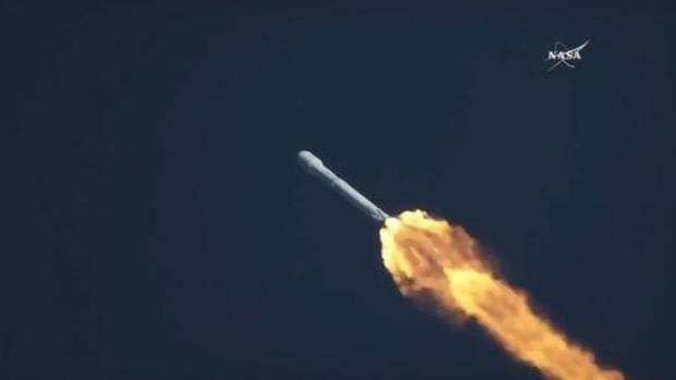 spacex-03.jpg 