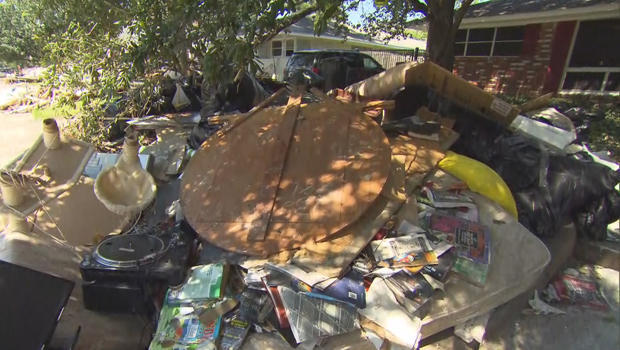 stuff-being-trashed-after-hurricane-harvey-in-houston-620.jpg 