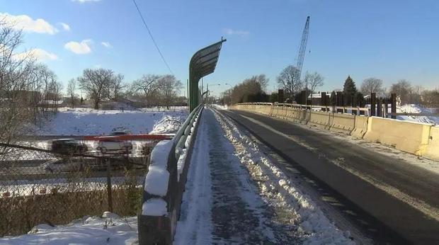 overpass.jpg 