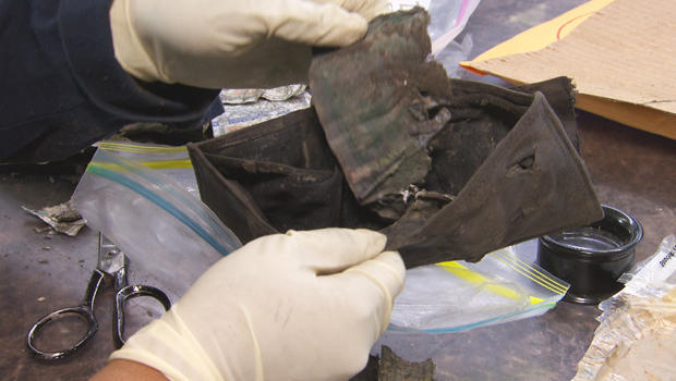 water-damaged-money-in-wallet-620.jpg 