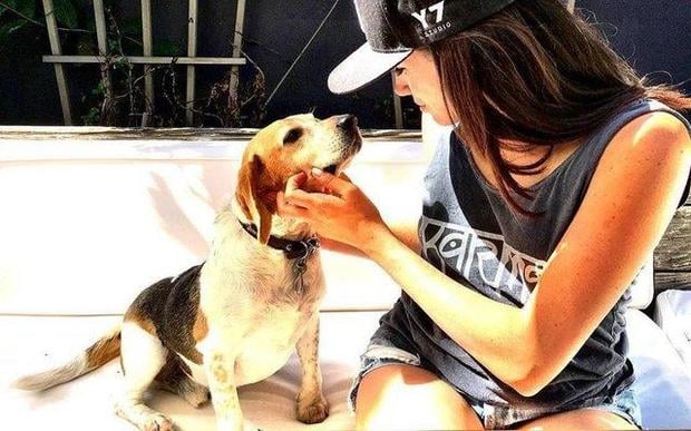 meghan-insta-with-guy.jpg 