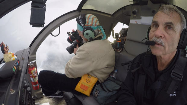 hawaii-volcano-videographer-mick-kalber-pilot-cal-dorn-620.jpg 