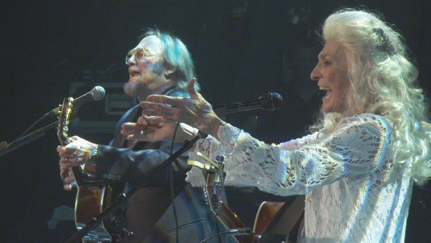 stephen-stills-judy-collins-perform-on-tour-620.jpg 